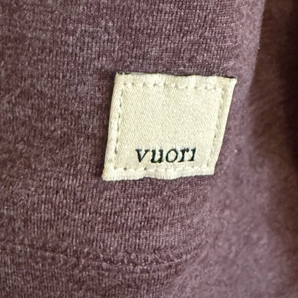 Vuori Women’s Zip Up Hooded Jacket Hoodie Sweatshirt w/ Pockets - Picture 2 of 3